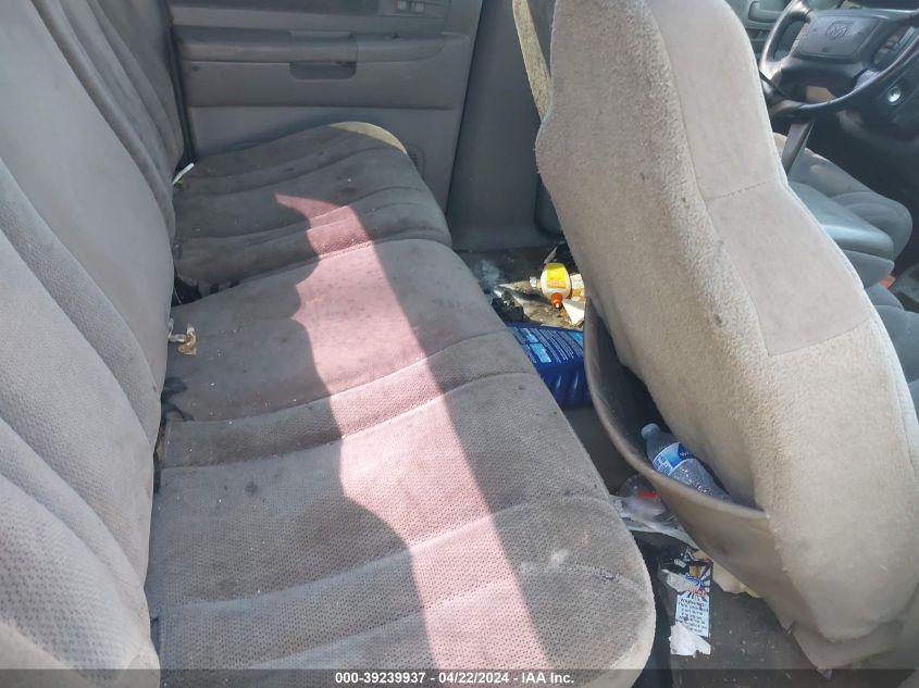 2004 Dodge Dakota Slt VIN: 1D7HL48K74S674833 Lot: 39239937