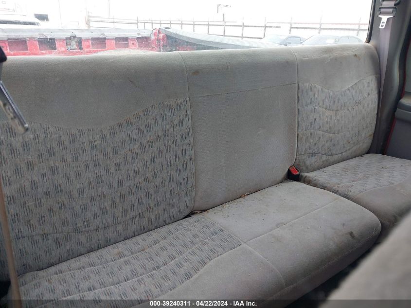 2000 Ford F-350 Lariat/Xl/Xlt VIN: 1FTSX31F2YEA47876 Lot: 39240311