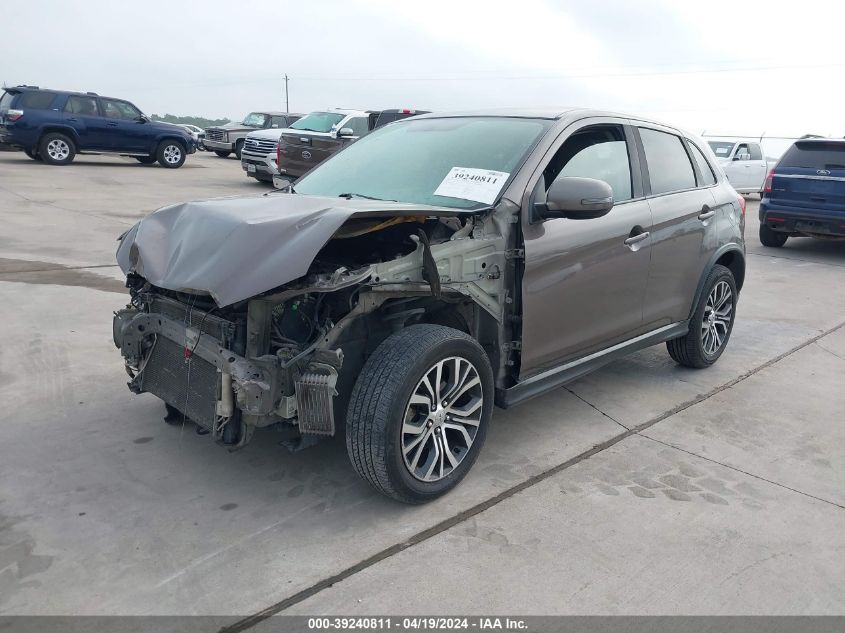 JA4AP3AU5JZ002370 2018 MITSUBISHI OUTLANDER - Image 2