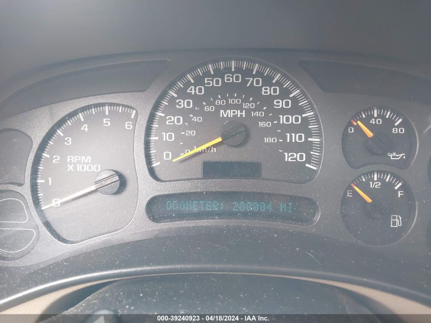 2004 Chevrolet Tahoe Lt VIN: 1GNEK13ZX4J203744 Lot: 39240923