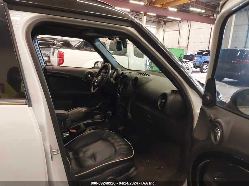 2015 Mini Countryman Cooper S VIN: WMWZC5C57FWP47701 Lot: 39240926