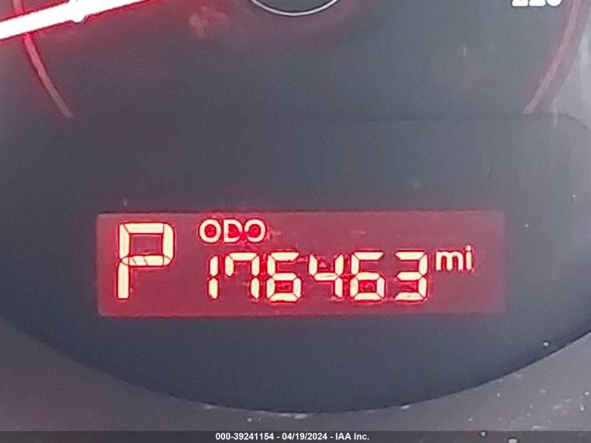 2010 Kia Soul + VIN: KNDJT2A2XA7172522 Lot: 39241154