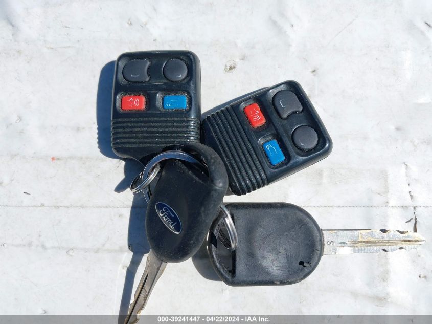 2003 Ford Expedition Eddie Bauer VIN: 1FMFU18L43LB31739 Lot: 39241447