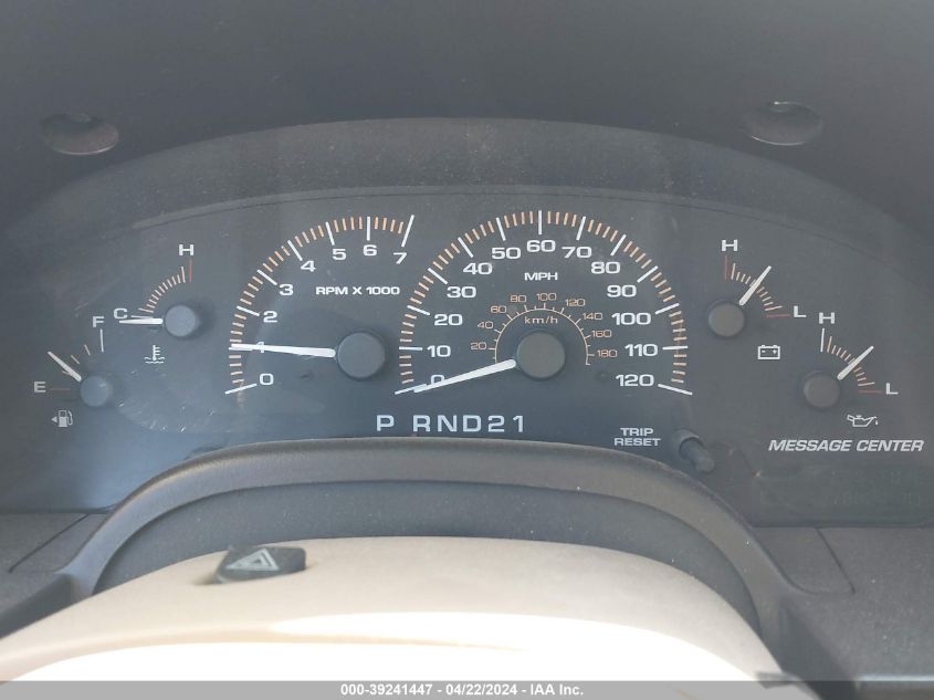 2003 Ford Expedition Eddie Bauer VIN: 1FMFU18L43LB31739 Lot: 39241447