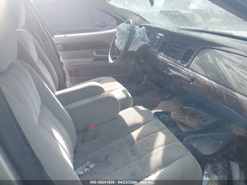 2007 Mercury Grand Marquis Gs VIN: 2MEFM74V07X604834 Lot: 39241638