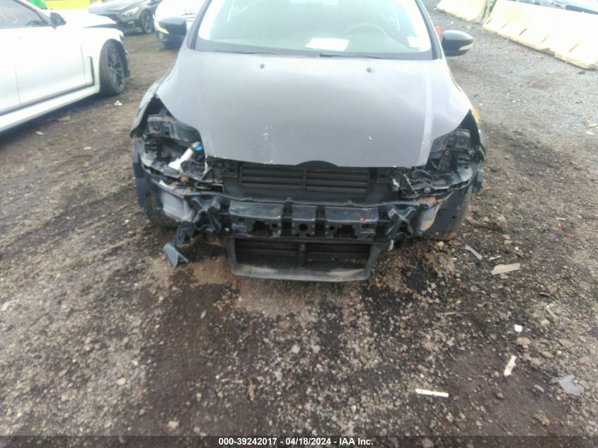 2013 Ford Focus Se VIN: 1FADP3F21DL188643 Lot: 39242017