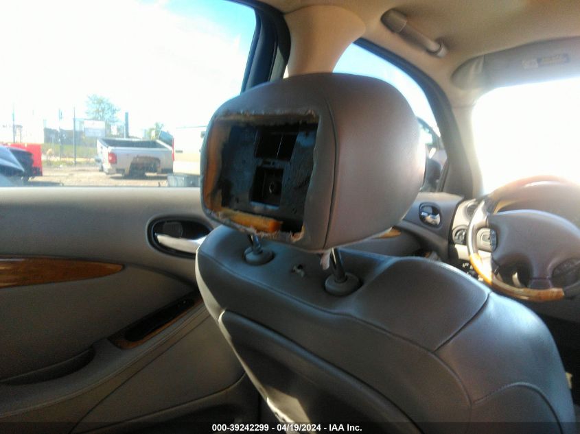 2002 Jaguar S-Type 4.0L V8 VIN: SAJDA01PX2GM29040 Lot: 39242299