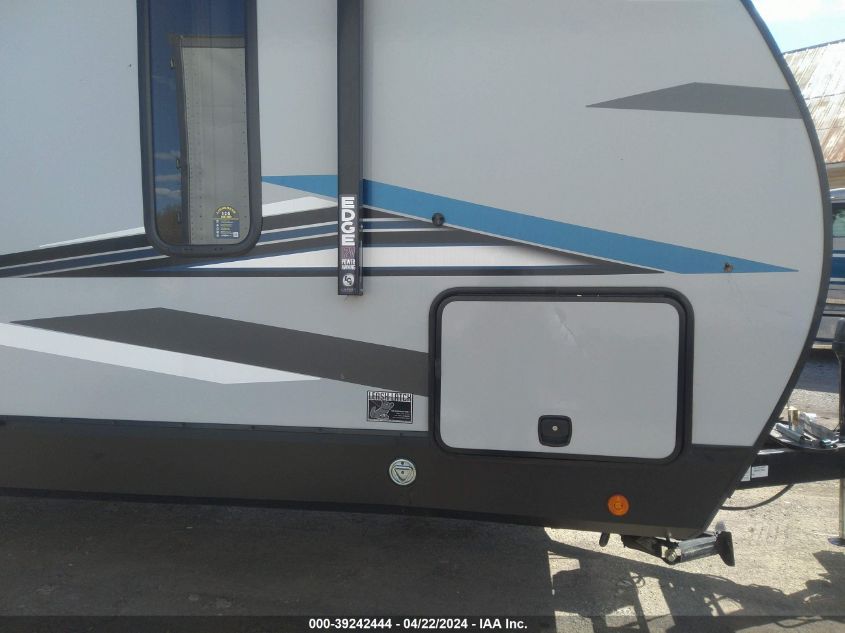 2021 Forest River Cherokee Alpha VIN: 5ZT2CKRB8M030967 Lot: 39242444