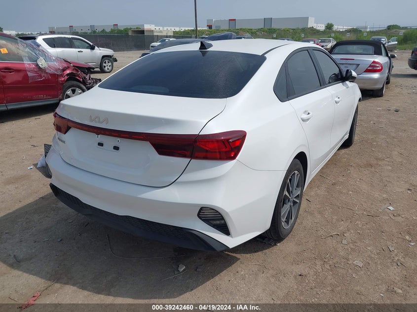 VIN 3KPF24AD5PE688771 2023 KIA FORTE LX/LXS