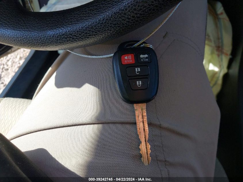 2015 Toyota Corolla Le VIN: 2T1BURHEXFC255495 Lot: 39242745