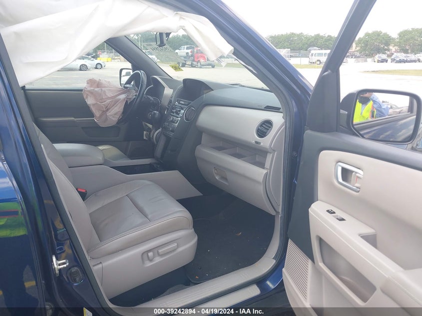 2013 HONDA PILOT VIN: 5FNYF3H53DB004554