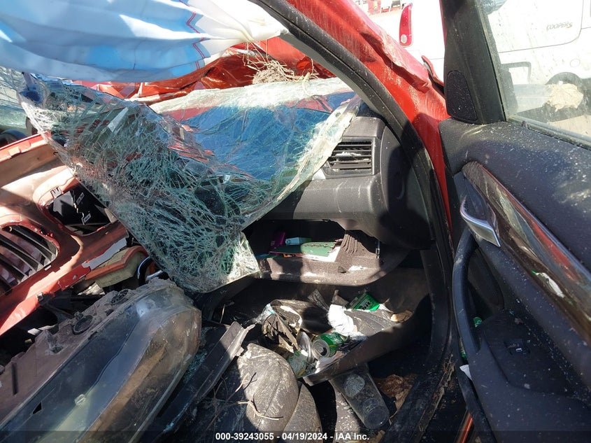 2015 BMW X1 xDrive28I VIN: WBAVL1C53FVY26294 Lot: 39243055