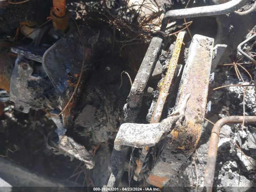 2011 Ford F-350 Chassis Xl VIN: 1FD8X3H63BEB92315 Lot: 39243201