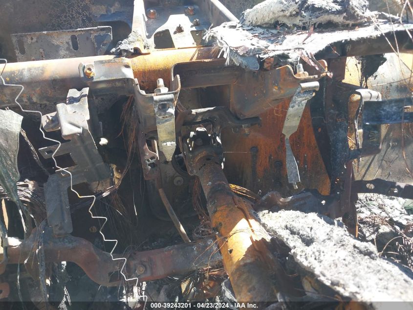 2011 Ford F-350 Chassis Xl VIN: 1FD8X3H63BEB92315 Lot: 39243201