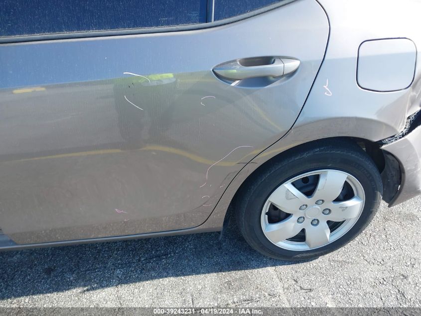 2015 Toyota Corolla Le VIN: 5YFBURHE8FP348970 Lot: 39243231