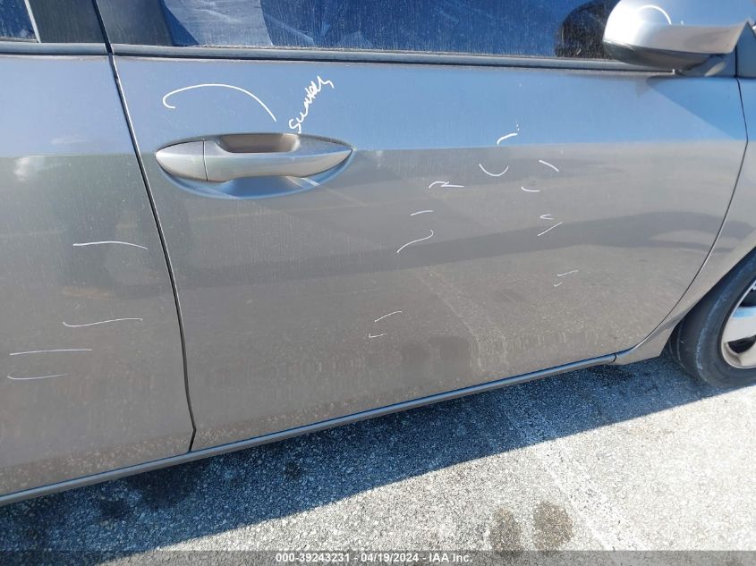 2015 Toyota Corolla Le VIN: 5YFBURHE8FP348970 Lot: 39243231