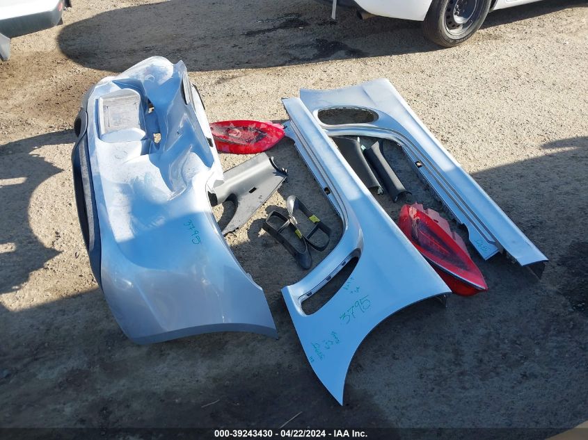 2014 PORSCHE CAYMAN - WP0AA2A8XEK172761