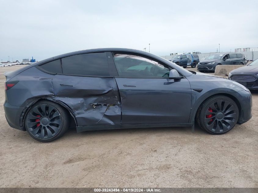 2022 Tesla Model Y Performance Dual Motor All-Wheel Drive VIN: 7SAYGDEF7NF394112 Lot: 39243494