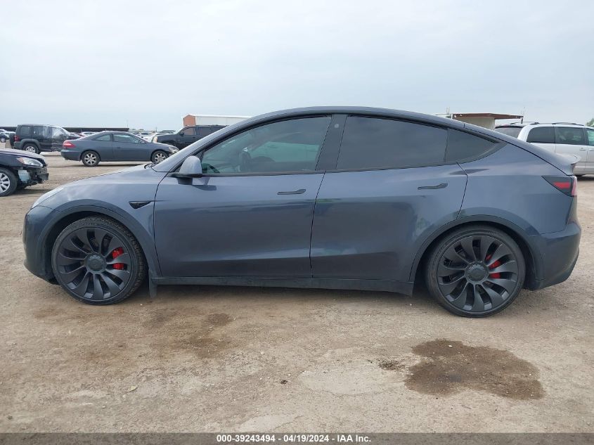 2022 Tesla Model Y Performance Dual Motor All-Wheel Drive VIN: 7SAYGDEF7NF394112 Lot: 39243494