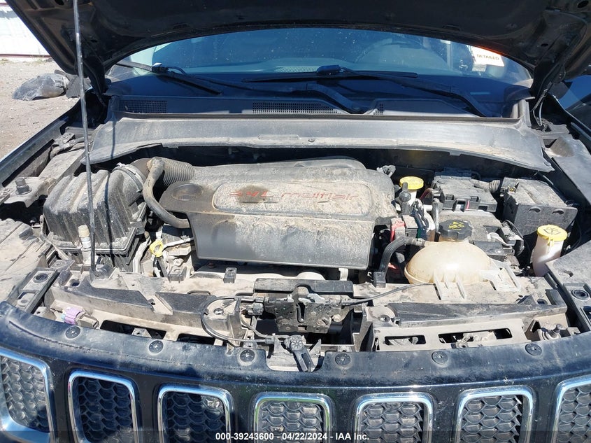 VIN 3C4NJDBB8HT596997 2017 JEEP NEW COMPASS LATITUDE 4X4