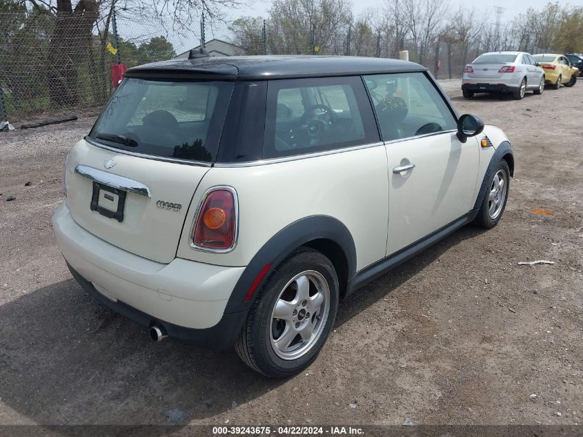 2008 Mini Cooper VIN: WMWMF33598TT65101 Lot: 39243675