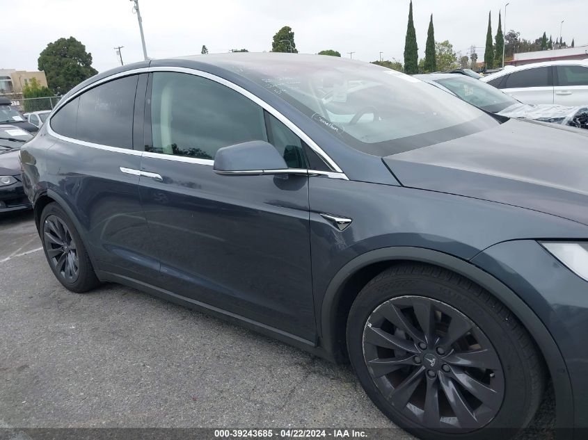 2018 Tesla Model X 100D/75D/P100D VIN: 5YJXCBE28JF102273 Lot: 39243685