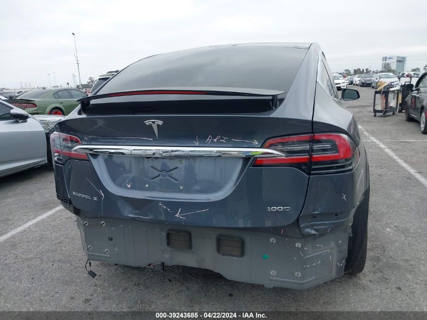 2018 Tesla Model X 100D/75D/P100D VIN: 5YJXCBE28JF102273 Lot: 39243685