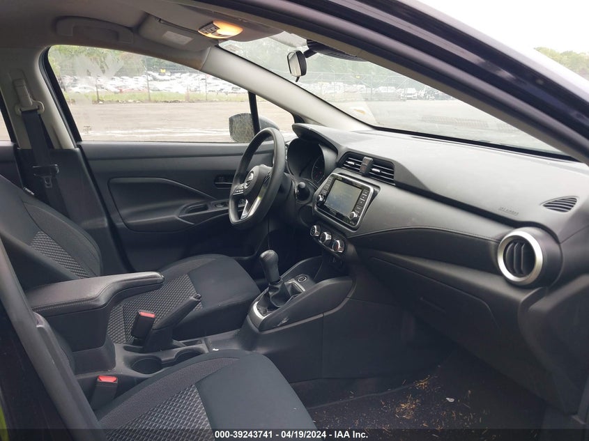 2020 Nissan Versa S 5-Speed Manual Transmission VIN: 3N1CN8BV1LL812245 Lot: 39243741
