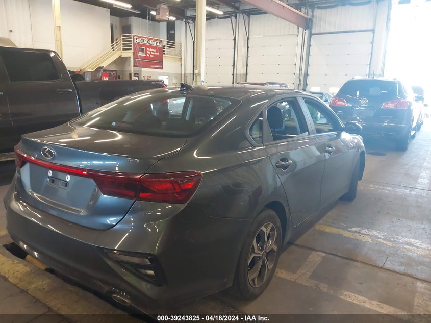 VIN 3KPF24AD7ME334598 2021 KIA FORTE LXS
