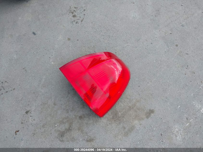 2006 Lincoln Town Car Signature VIN: 1LNHM81W56Y631678 Lot: 39244096