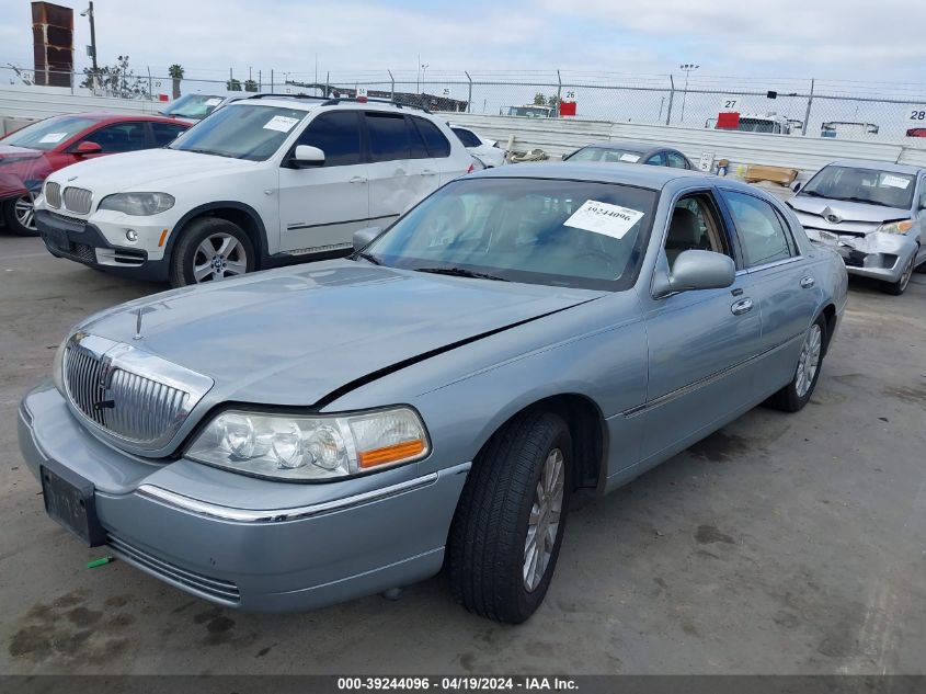 2006 Lincoln Town Car Signature VIN: 1LNHM81W56Y631678 Lot: 39244096