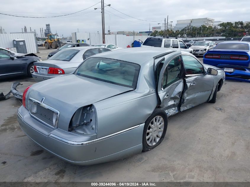 2006 Lincoln Town Car Signature VIN: 1LNHM81W56Y631678 Lot: 39244096