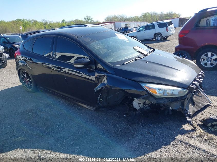 2015 FORD FOCUS SE - 1FADP3K29FL297604