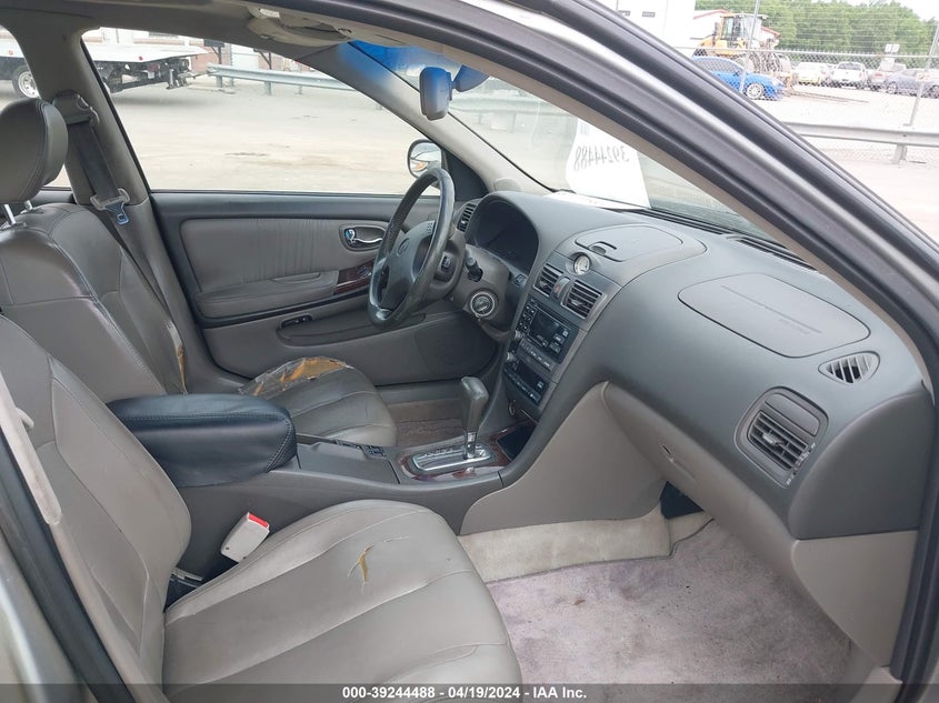 2000 Infiniti I30 Luxury/Touring VIN: JNKCA31A4YT116300 Lot: 39244488