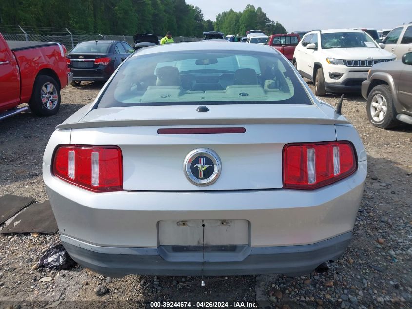 2010 Ford Mustang V6/V6 Premium VIN: 1ZVBP8AN8A5135709 Lot: 39244674