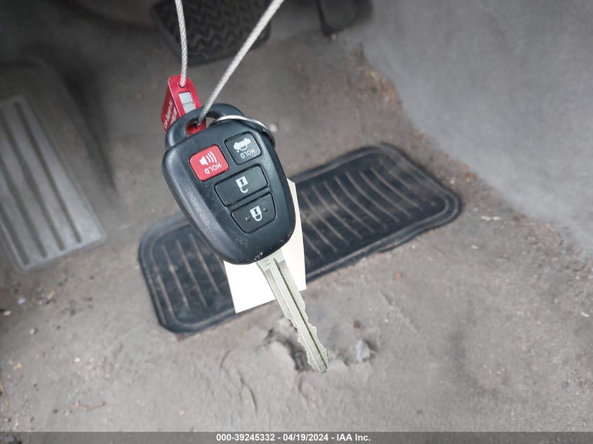 2015 Toyota Camry Le VIN: 4T1BF1FK6FU898400 Lot: 39245332