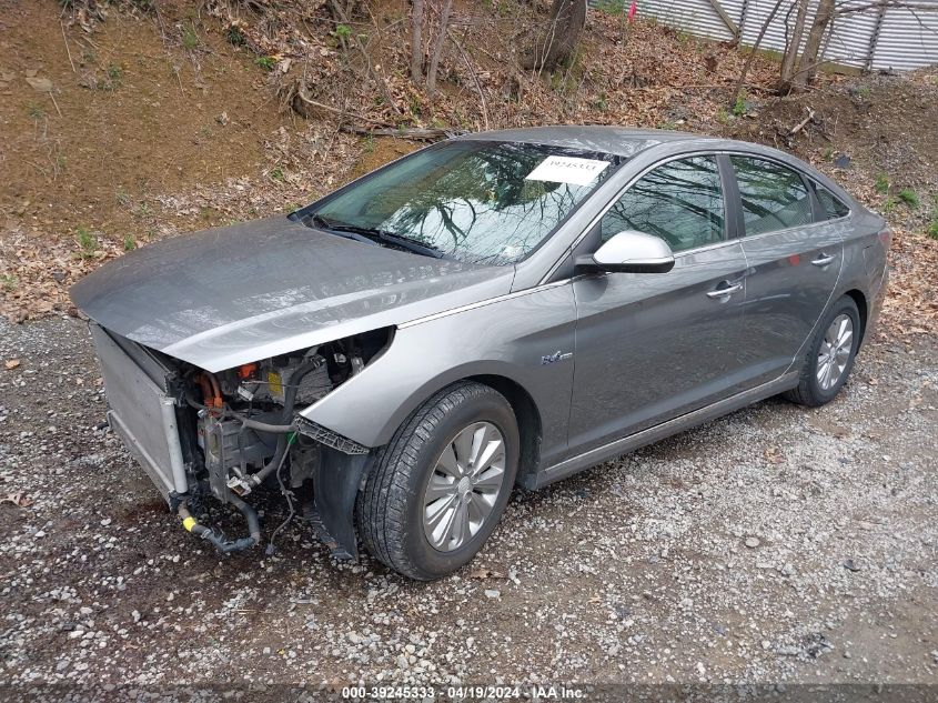 2017 Hyundai Sonata Hybrid Se VIN: KMHE24L14HA060425 Lot: 39245333