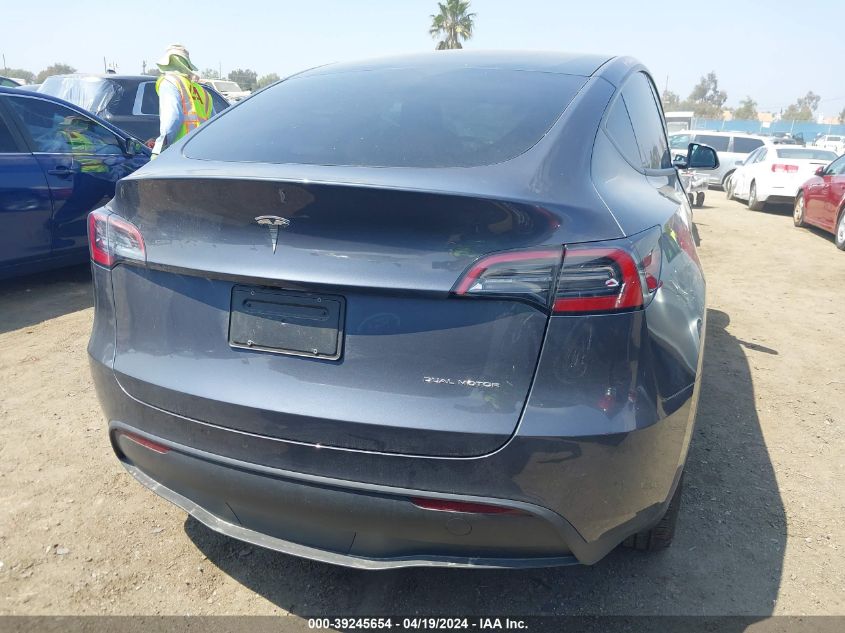 2023 Tesla Model Y Awd/Long Range Dual Motor All-Wheel Drive VIN: 7SAYGDEE0PF949069 Lot: 39245654