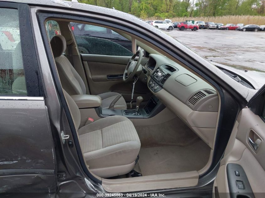 2005 Toyota Camry Le V6 VIN: 4T1BF32KX5U601418 Lot: 39245863