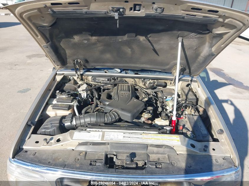 2000 Ford Explorer Xlt VIN: 1FMZU63E5YZC03605 Lot: 39246054