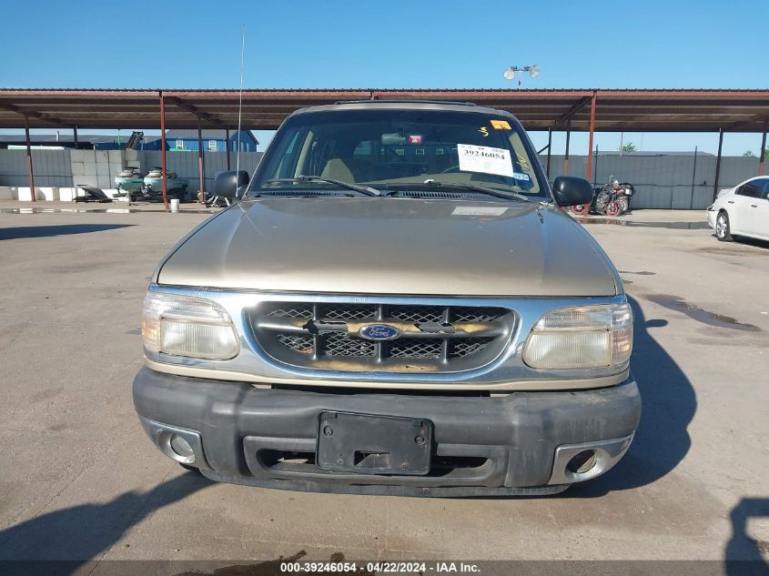 2000 Ford Explorer Xlt VIN: 1FMZU63E5YZC03605 Lot: 39246054