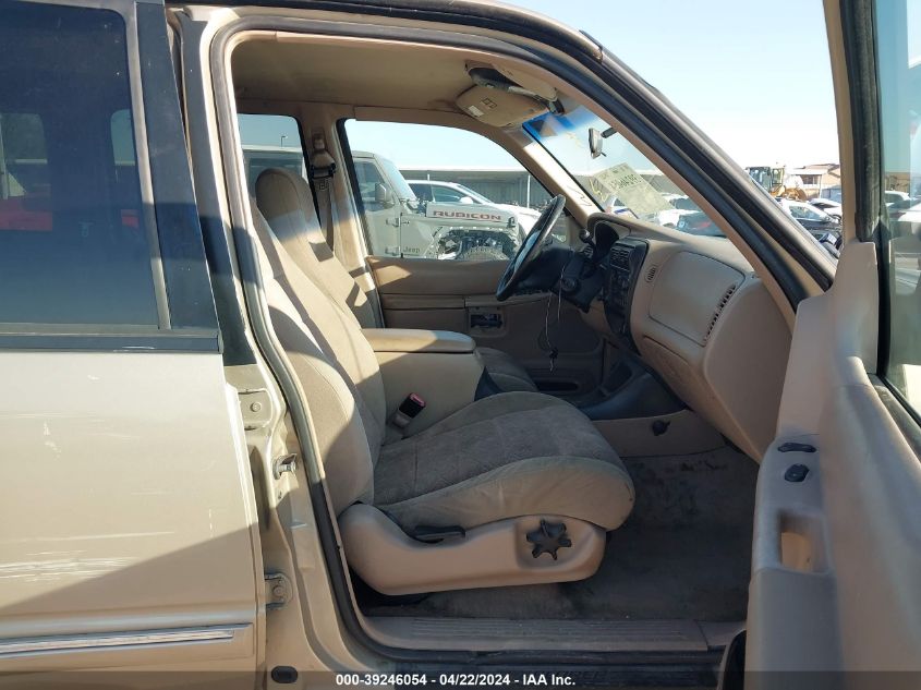 2000 Ford Explorer Xlt VIN: 1FMZU63E5YZC03605 Lot: 39246054