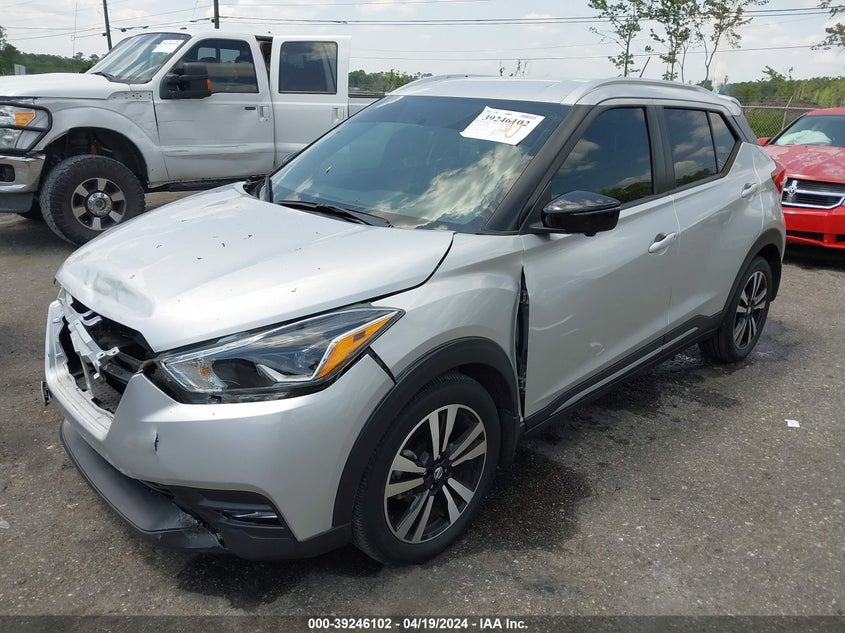VIN 3N1CP5CU9KL530822 2019 NISSAN KICKS SR