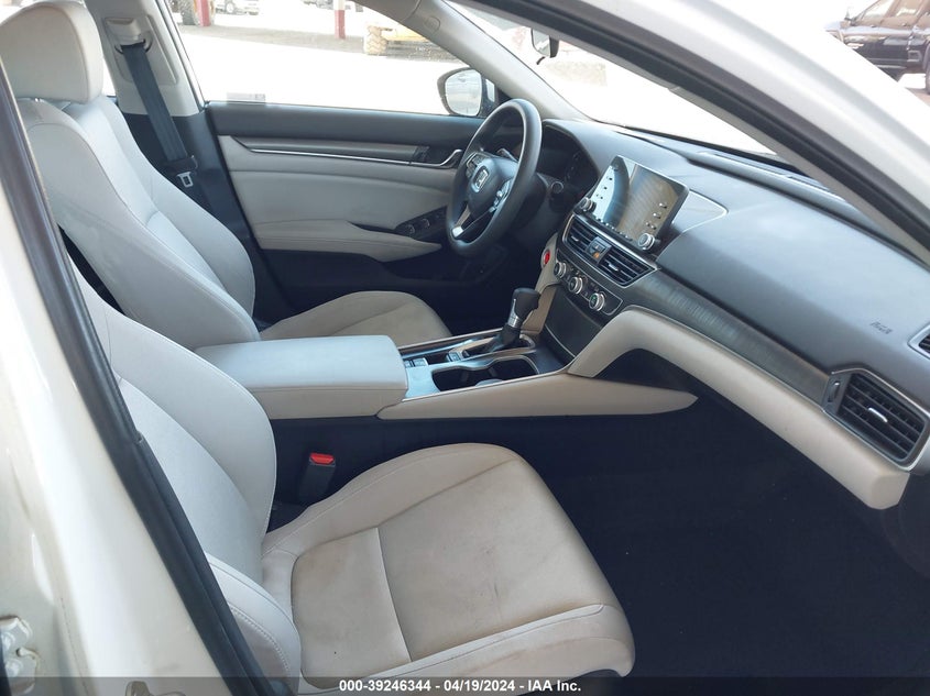 VIN 1HGCV1F19JA110871 2018 HONDA ACCORD LX