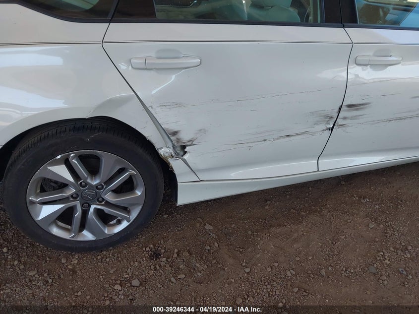 VIN 1HGCV1F19JA110871 2018 HONDA ACCORD LX