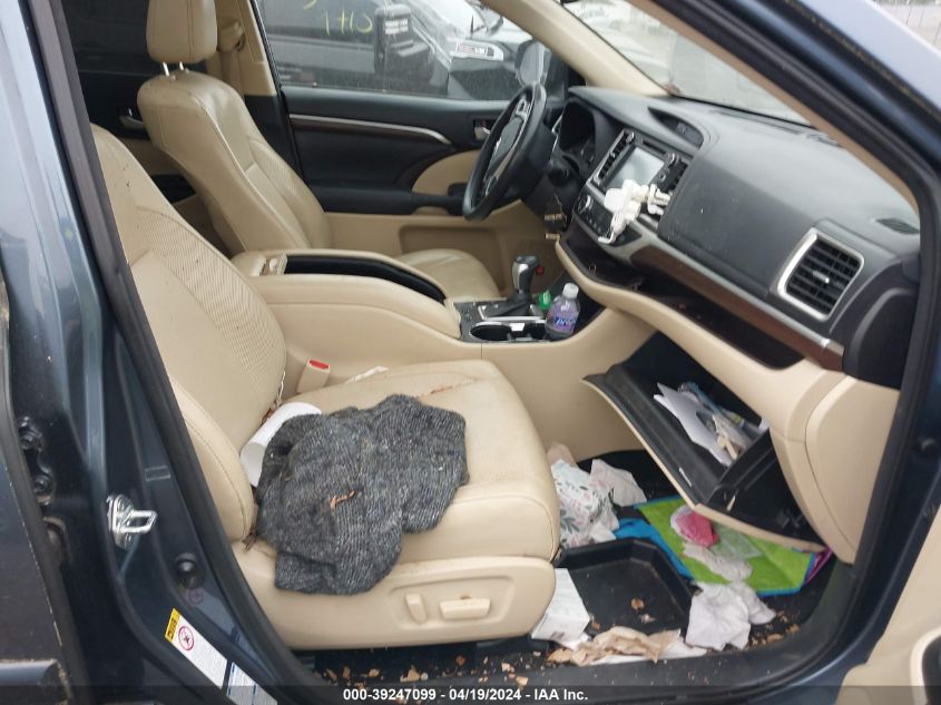 2015 Toyota Highlander Limited Platinum V6 VIN: 5TDDKRFH4FS186421 Lot: 39247099