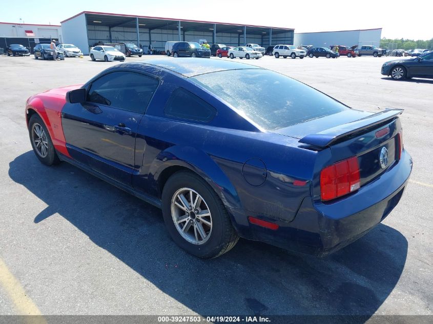 2005 Ford Mustang V6 Deluxe/V6 Premium VIN: 1ZVFT80N855120826 Lot: 39247503