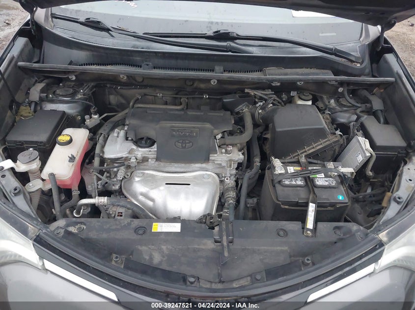 VIN 2T3WFREV0JW481687 2018 TOYOTA RAV4 XLE