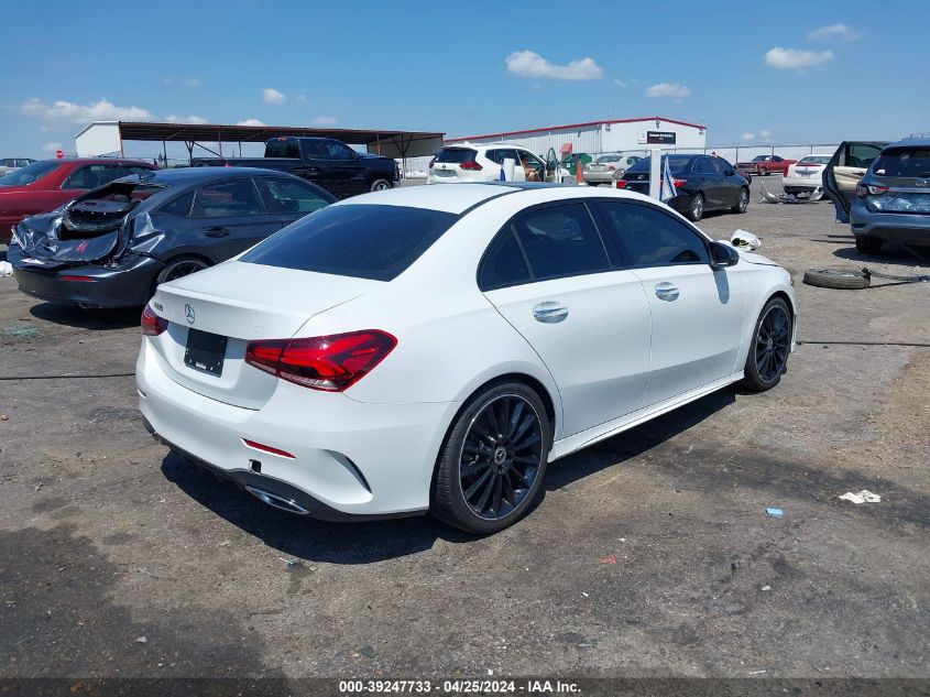 2019 Mercedes-Benz A 220 VIN: WDD3G4EB1KW024839 Lot: 39247733