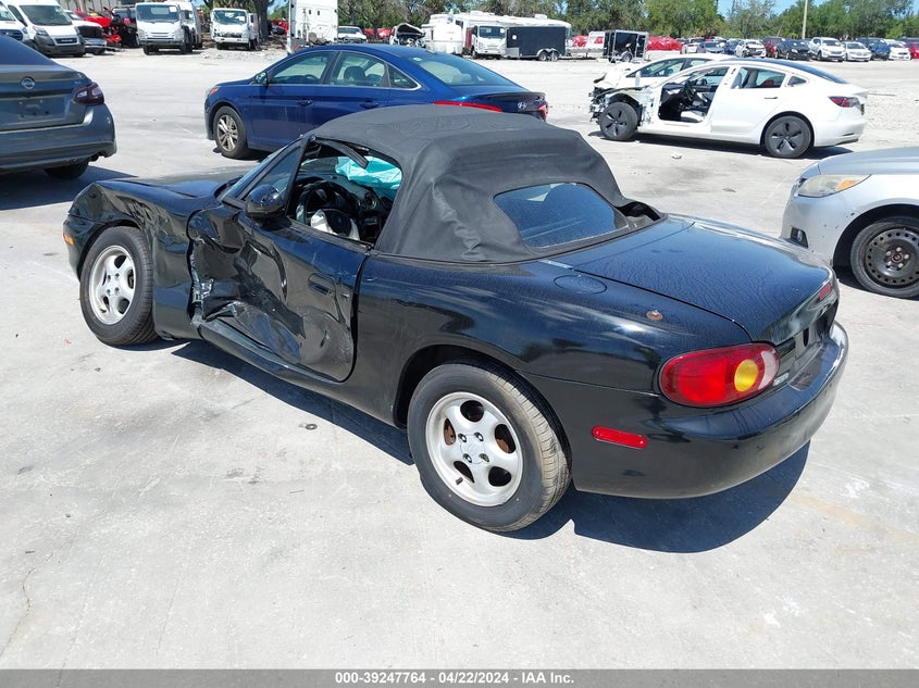 2000 Mazda Mx-5 Miata VIN: JM1NB3532Y0147310 Lot: 39247764